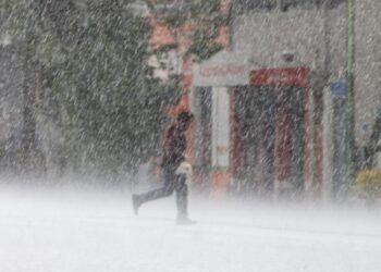 Alertan por lluvias fuertes en CDMX y Edomex; activan medidas preventivas
