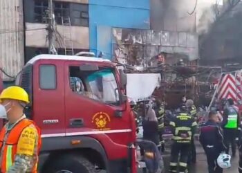 Sofocan incendio en La Merced tras siete horas de intensas labores