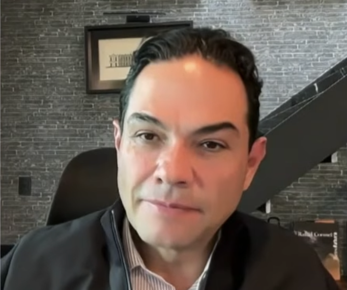 Enrique Vargas del Villar busca la reeleción a la presidencia municipal de Huixquilucan.