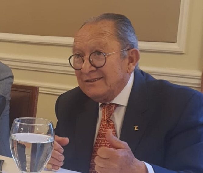 México lega “un arte monumental y humanista al mundo”: Ariosto Otero