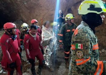 Sale de la mina el segundo trabajador atrapado en Sinaloa y lo trasladan al hospital de Mazatlán