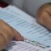 Elecciones en Perú: catean la casa del exjefe del organismo electoral por retrasos en votación
