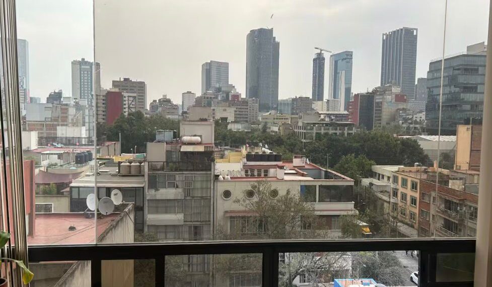 La historia negra de Torre Cibeles, el edificio invadido que se renta para el Mundial