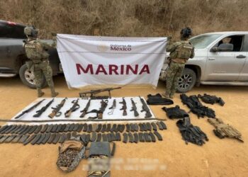 Aseguran 23 explosivos, 11 armas y más de 2 mil cartuchos en localidad de Mazatlán; no hay detenidos