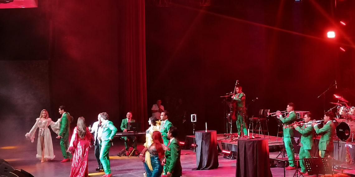 Los papás fueron los grandes protagonistas de una noche inolvidable en La Caravana del Amor