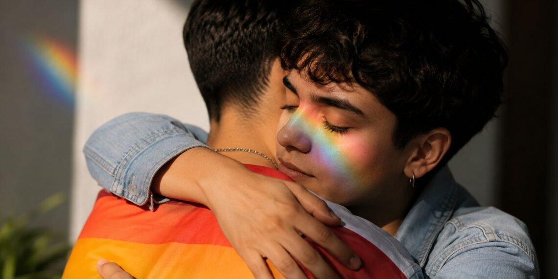 HOPE abre espacios gratuitos contra suicidio en juventudes LGBTTTIQ+