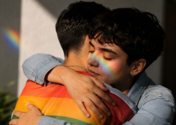 HOPE abre espacios gratuitos contra suicidio en juventudes LGBTTTIQ+