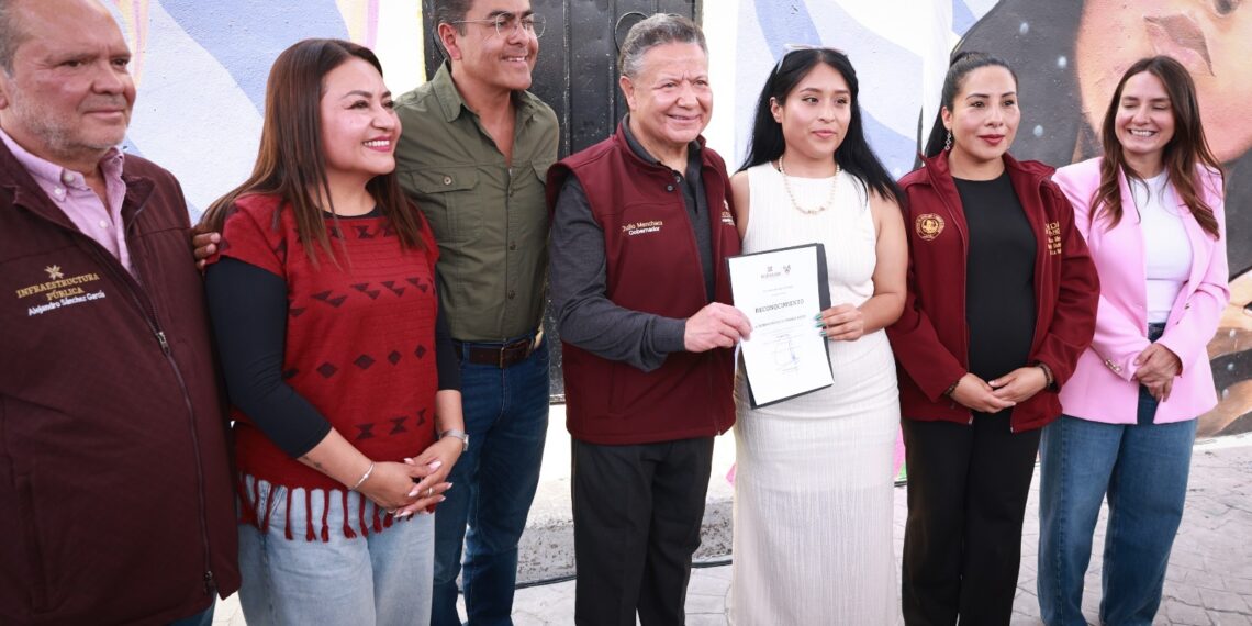 Gobierno de Hidalgo impulsa la cultura, la infraestructura y el deporte como ejes de transformación: Julio Menchaca inauguró murales en Mineral de la Reforma y Mineral del Monte