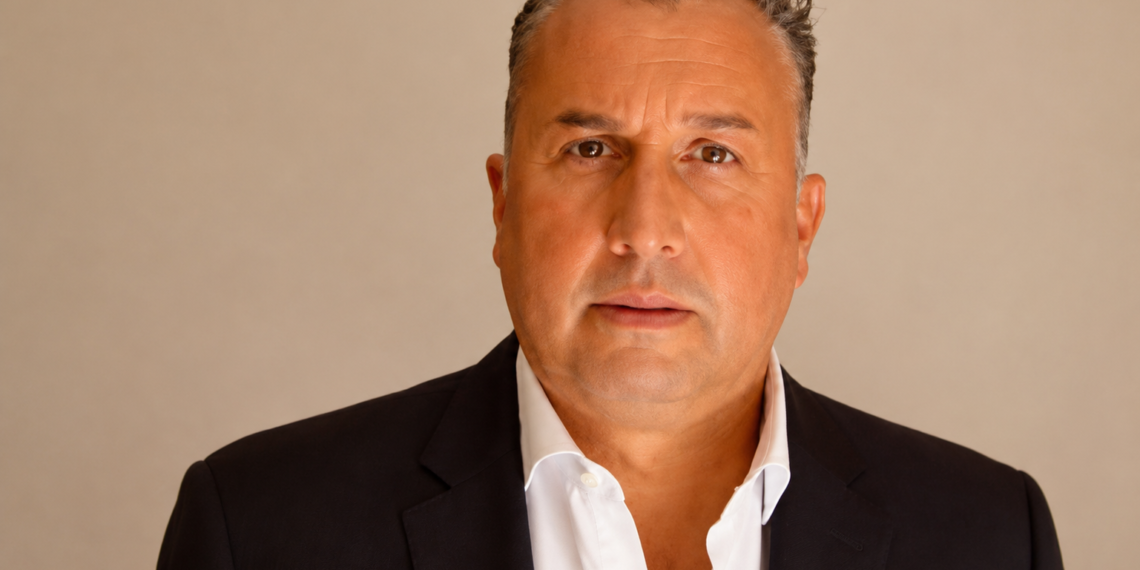 Denuncian presuntas presiones de comunicador José Pagés Reygadas a gobiernos y alcaldías