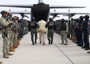 Al menos 13 líderes criminales enviados a EU piden su repatriación a Relaciones Exteriores