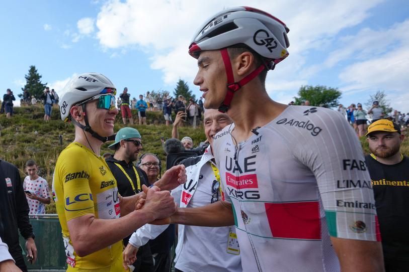 Pogačar revela la impresionante fortaleza de Isaac del Toro tras brillar en la Etapa 14 del Tour de Francia