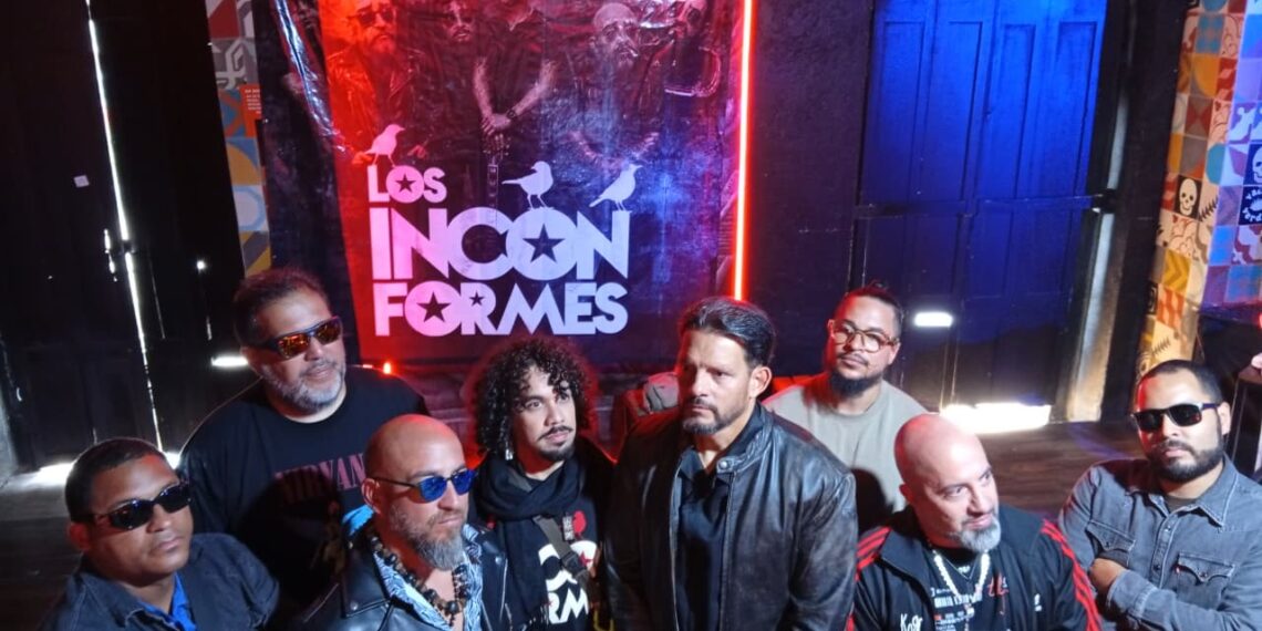 Los Inconformes estrechan su vínculo con México al ritmo de “El Final”