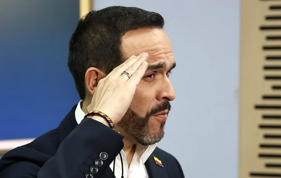 De la Espriella acusa a Petro de orquetar ‘golpe de Estado’ en Colombia