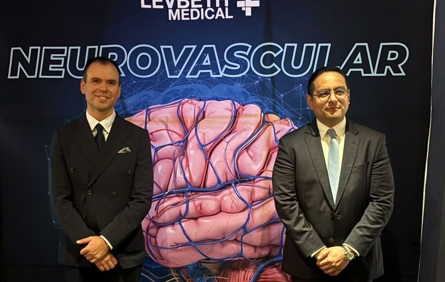 México incorpora innovación médica para aneurismas cerebrales