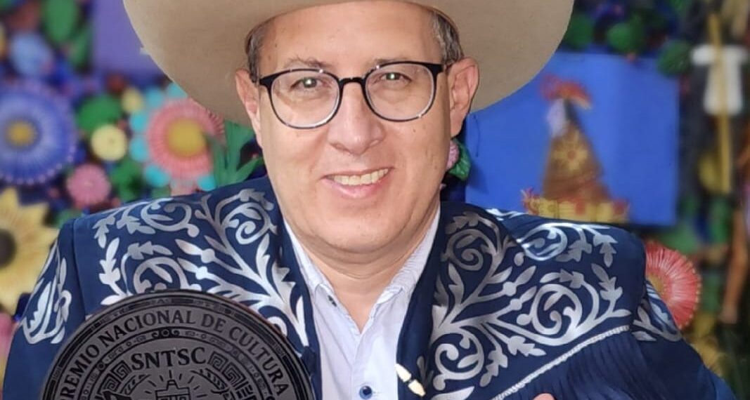 Recibe Roger Hershberger, Premio Nacional de Cultura 2026