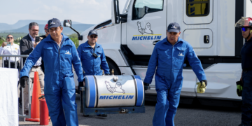 La llanta más cara puede ser la que menos cuesta: Michelin lo demuestra ante notario público