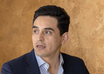 Efraín Evangelista Cortázar impulsa un modelo para que las empresas sobrevivan a sus fundadores