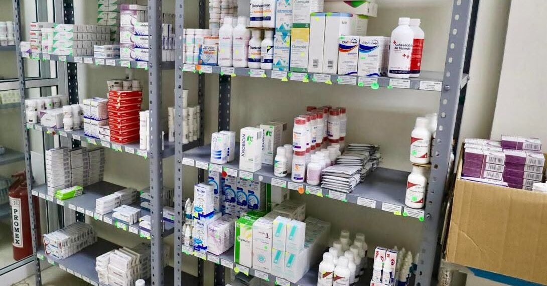 Definirán suministros de medicamentos para los derechohabientes de #Pemex en 61 localidades