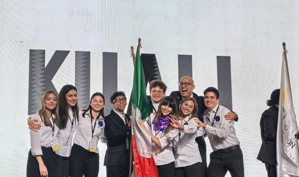 Estudiantes crean app inclusiva sin internet, son Campeones Nacionales de Enactus y representarán a México
