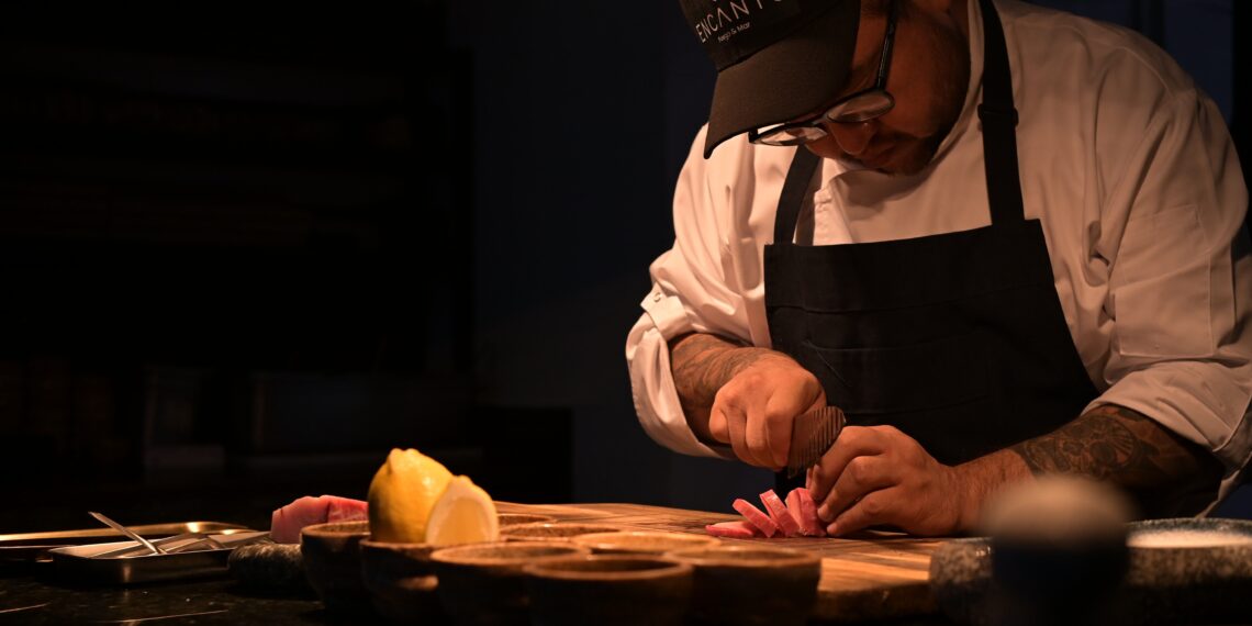 Encanto Fuego & Mar incorpora al chef Edgar Trejo para renovar su propuesta culinaria en Ciudad de México