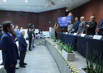 Dialogan en el Senado sobre el uso de la Inteligencia Artificial para impulsar la economía y el emprendimiento