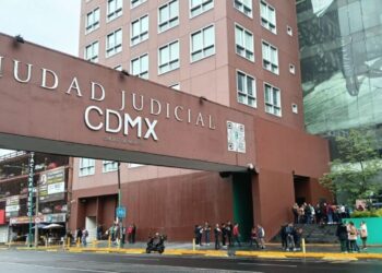 Corrupta funcionaria busca involucrar a presidente del PJCDMX en despojo