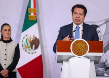 Mario Delgado, bajo la lupa del INE por presunta promoción de Sheinbaum con programas sociales