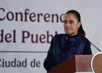 “Está sano y contento”: Sheinbaum responde a versiones sobre AMLO y el regreso de Rocha Moya
