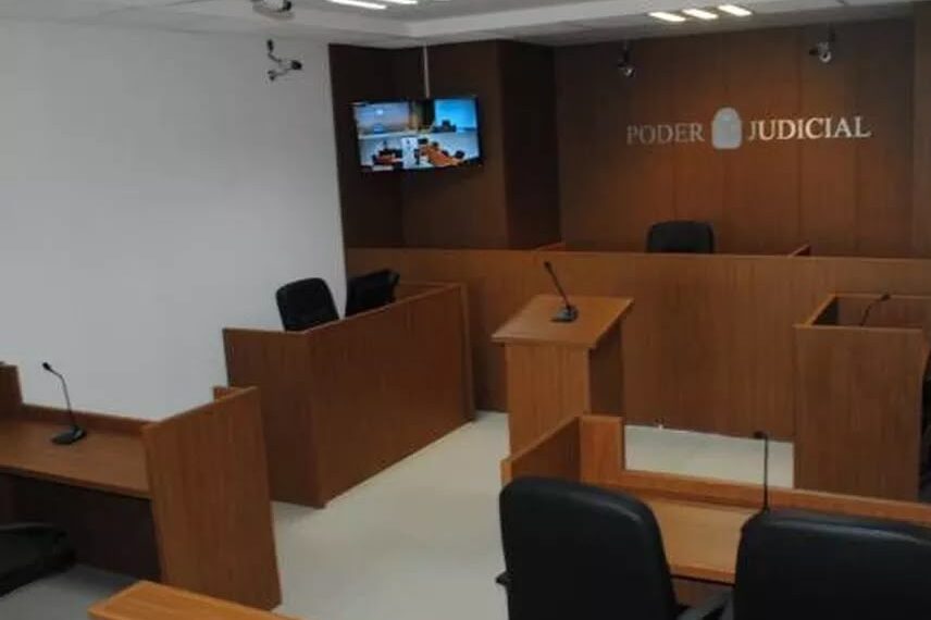 INTERPOL LO TRAJO, PERO SIGUE EN LIBERTAD: JUEZ SEGOVIA Y VÍNCULO SEÑALADO CON LANDY PAMPLONA, BAJO ESCRUTINIO EN CASO THEOJARIS