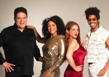 VENUS REY JR. DEVUELVE EL GLAMOUR DE LAS GRANDES ORQUESTAS CON “MAMBO ESPECTACULAR”