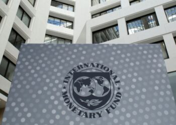 La IA podría aumentar la productividad en Europa, pero agravar las desigualdades, advierte el FMI