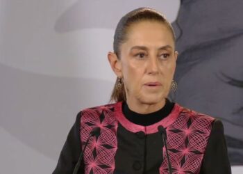 “No me ha dicho qué hacer”: Sheinbaum rechaza llamadas de AMLO para dictarle línea
