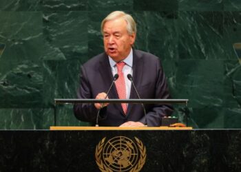 Antonio Guterres se despide de la Asamblea General de la ONU con llamado a regular la IA y poner fin a las guerras