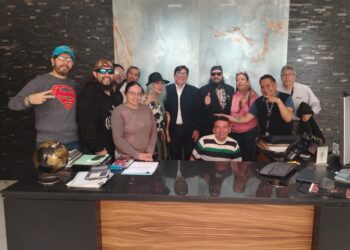 En rueda de prensa, el ABOGADO DEL ROCK presenta “Signos Vitales