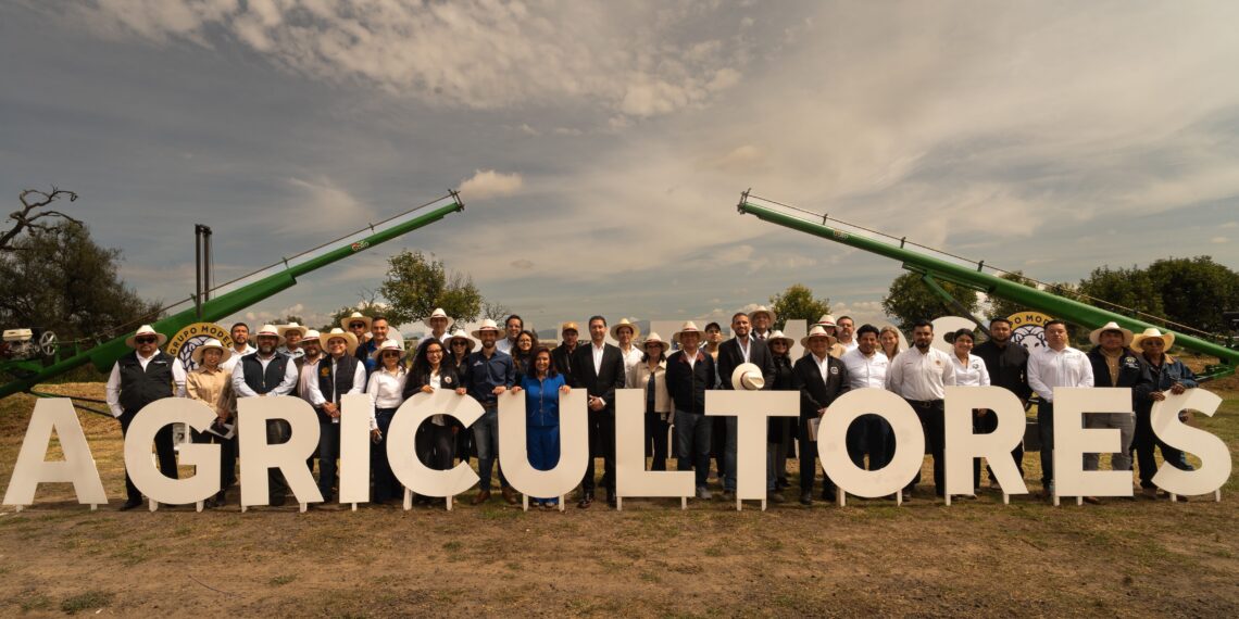 Grupo Modelo comprará 100 mil toneladas anuales adicionales de cebada nacional, a más tardar para el ciclo 2030, impulsando el crecimiento del campo mexicano 