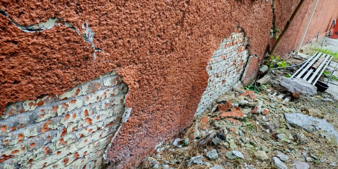 Niños con discapacidad en riesgo por daño estructural en escuela, denuncia concejal de Azcapotzalco