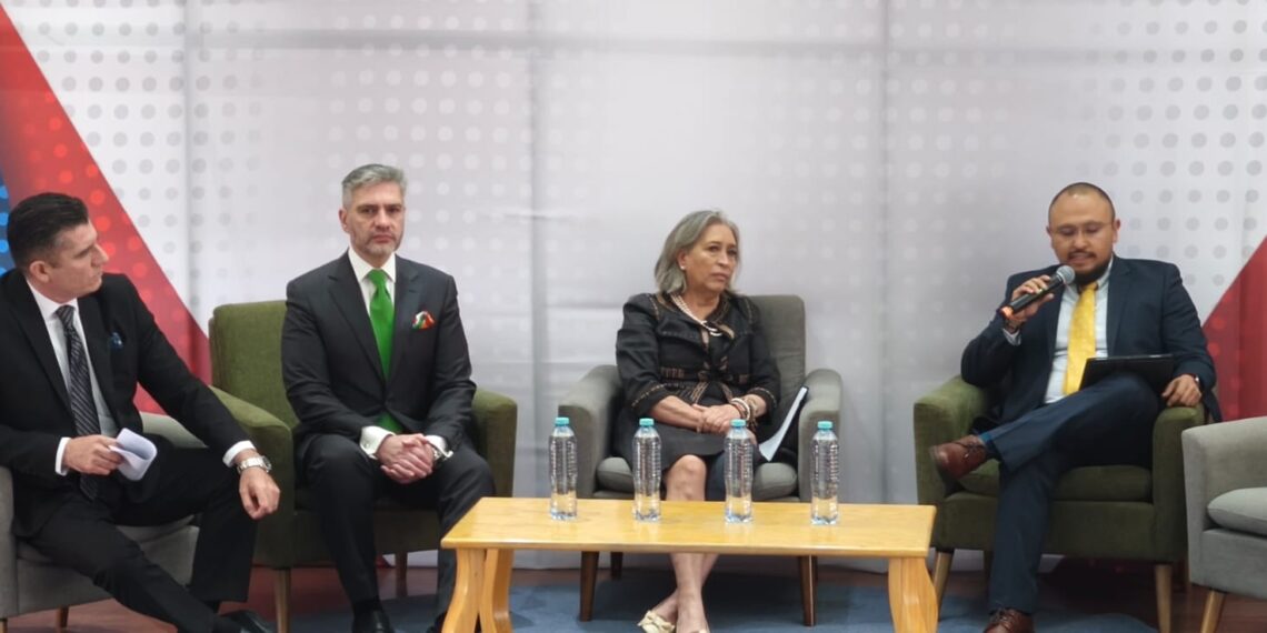 Los mexicanos gastan más de 63 mil millones de pesos al año en productos pirata: CANACINTRA