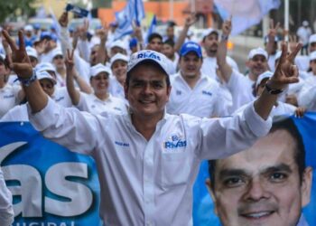 Reportan que exalcalde panista aliado de Cabeza de Vaca huyó a EU tras perder amparo por presunto desfalco millonario en Nuevo Laredo