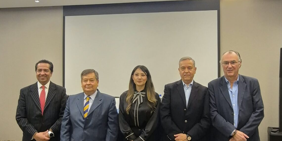 Casi uno de cada tres mexicanos no puede cubrir la canasta alimentaria con su ingreso laboral