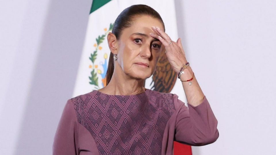 “No estoy de acuerdo con lo que le hicieron a la estatua de Calderón”: Sheinbaum critica la irrupción en Los Pinos