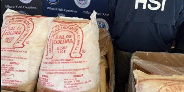Decomisan más de una tonelada de metanfetamina en un camión que intentaba cruzar la frontera entre México y EU