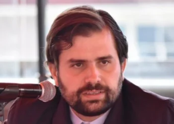 Sin acuerdo diálogo con trabajadores y autoridades de IMSS Bienestar; exigen renuncia de su director Alejandro Svarch