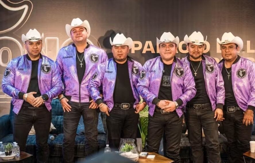 El Trono de México vuelve al Palacio de los Deportes tras alejarse de México por miedo a la violencia
