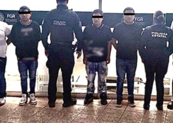 Detienen a cinco sujetos por extorsión con retenes falsos en Teotihuacán y Acolman